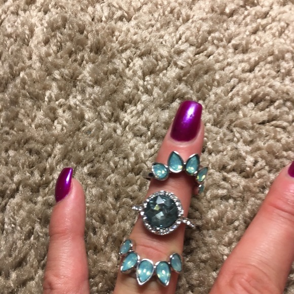 Three piece ring set - Picture 2 of 2